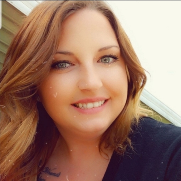 Meet your Posher, Brianna - Picture 1 of 1